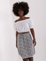 Hurtownia Ecru-czarna sukienka hiszpanka z paskiem