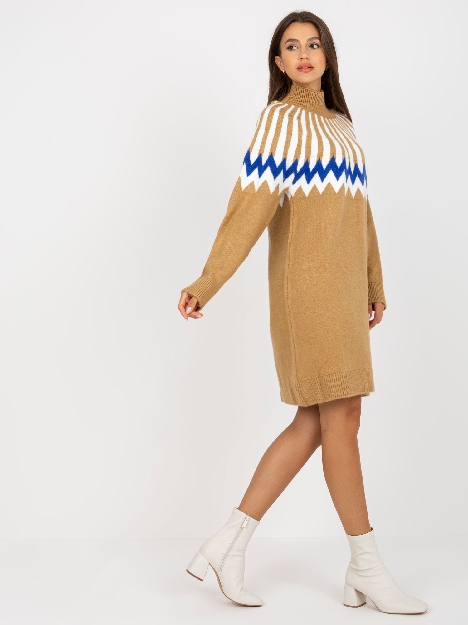 Camelowa sukienka z dzianiny we wzory RUE PARIS