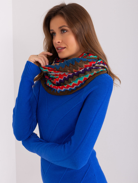 Hurtownia Brązowy komin dzianinowy we wzory