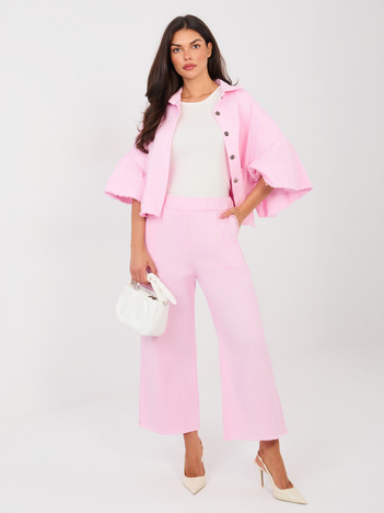 Jasnoróżowe jeansowe spodnie od kompletu