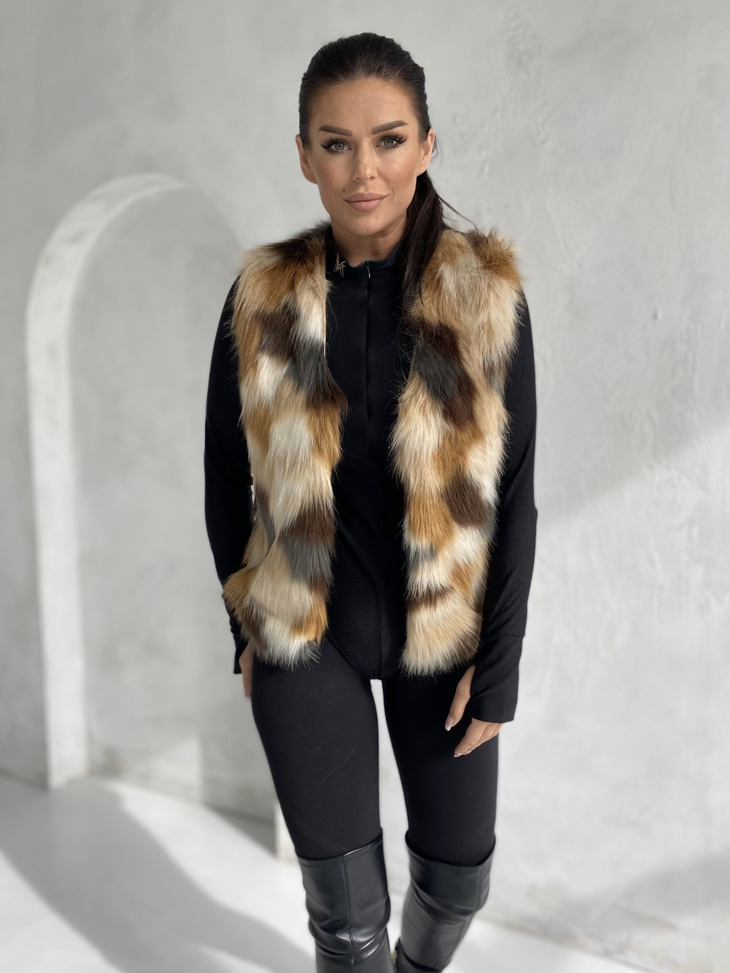 Dillie Beige Faux Fur Vest