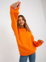 Hurt Pomarańczowa ocieplana bluza bez kaptura z haftem