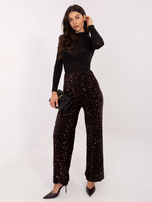 Czarna dopasowana bluzka z golfem