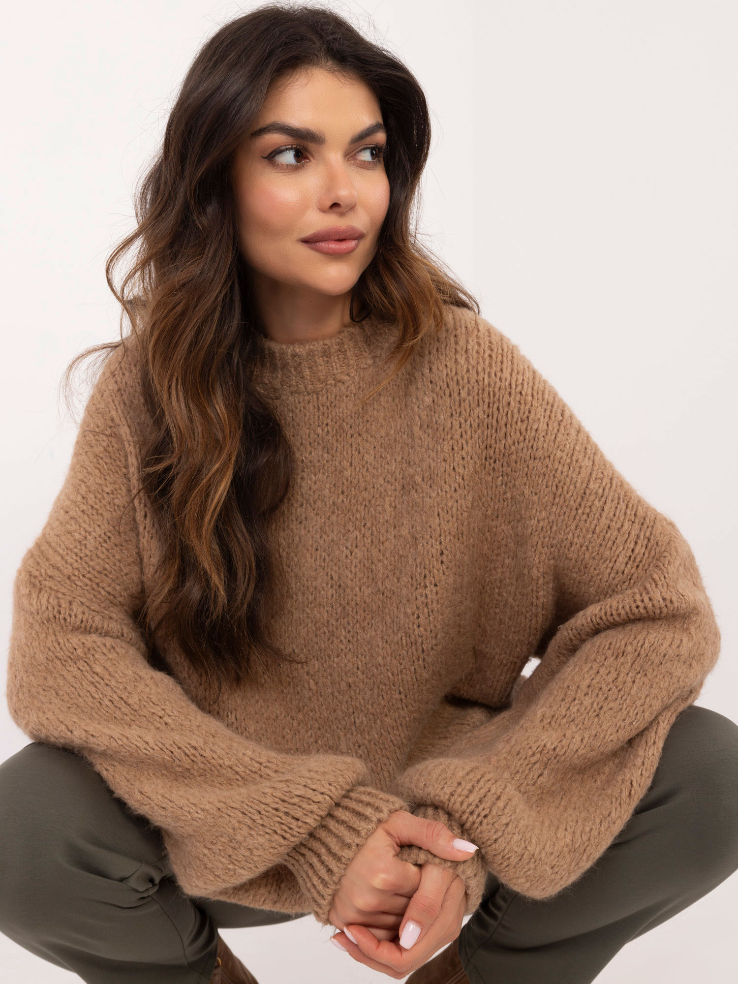 Sweter camelowy