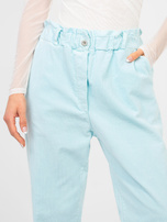 Pastelowe niebieskie sztruksowe spodnie paperbag z bawełny