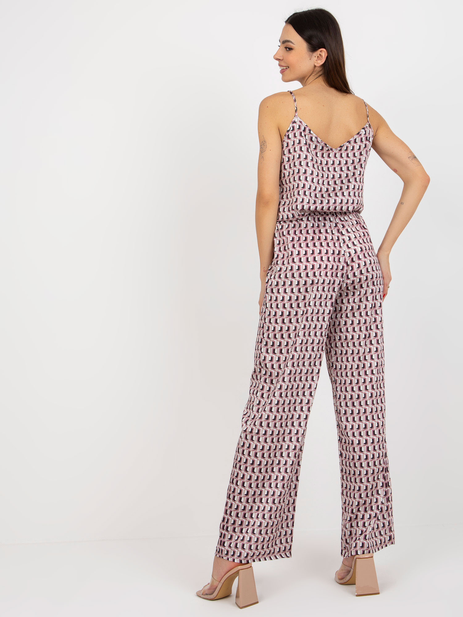 Beżowo-różowy trzyczęściowy komplet elegancki z topem