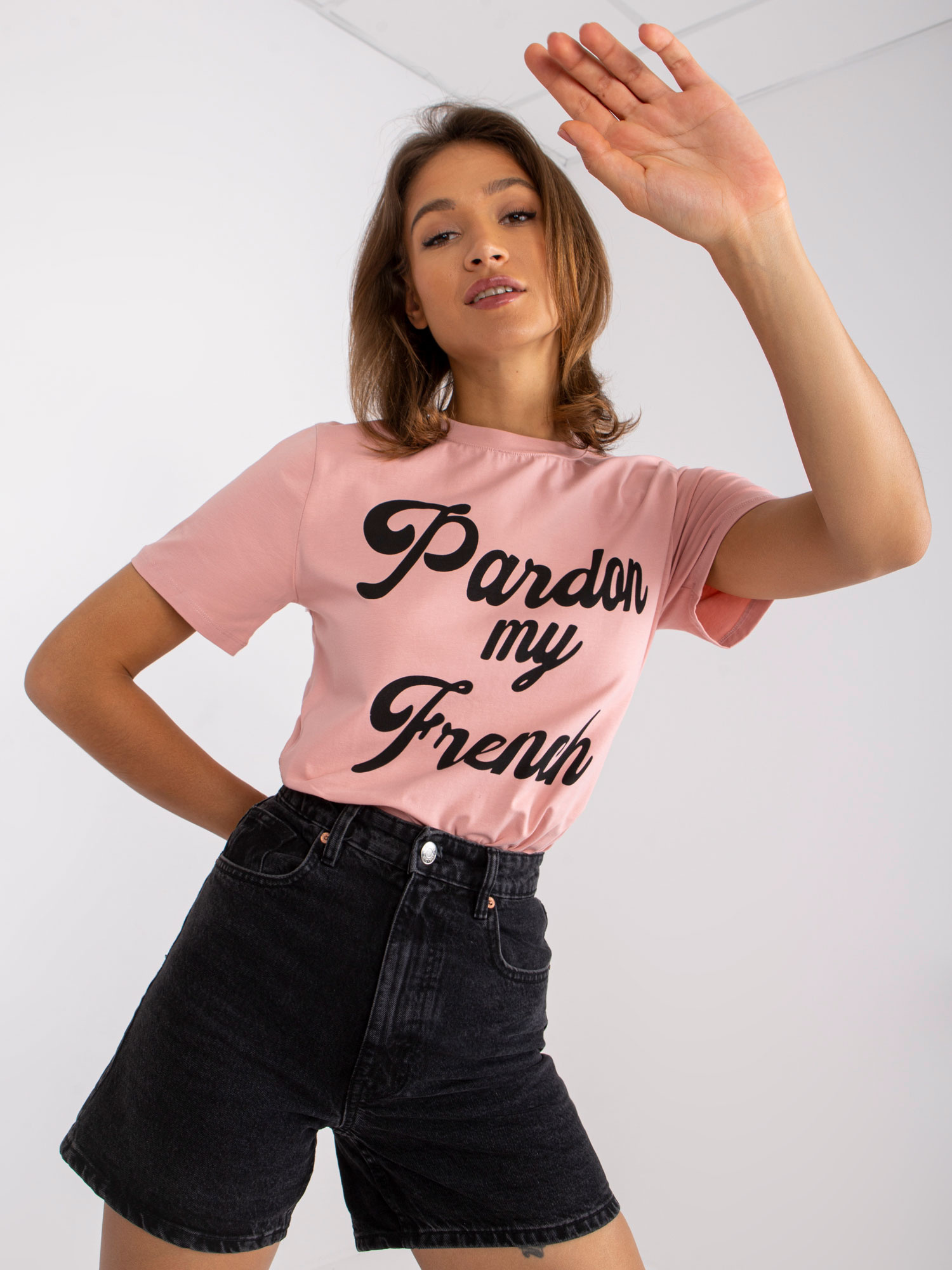 Jasnoróżowy t-shirt damski z okrągłym dekoltem Jade