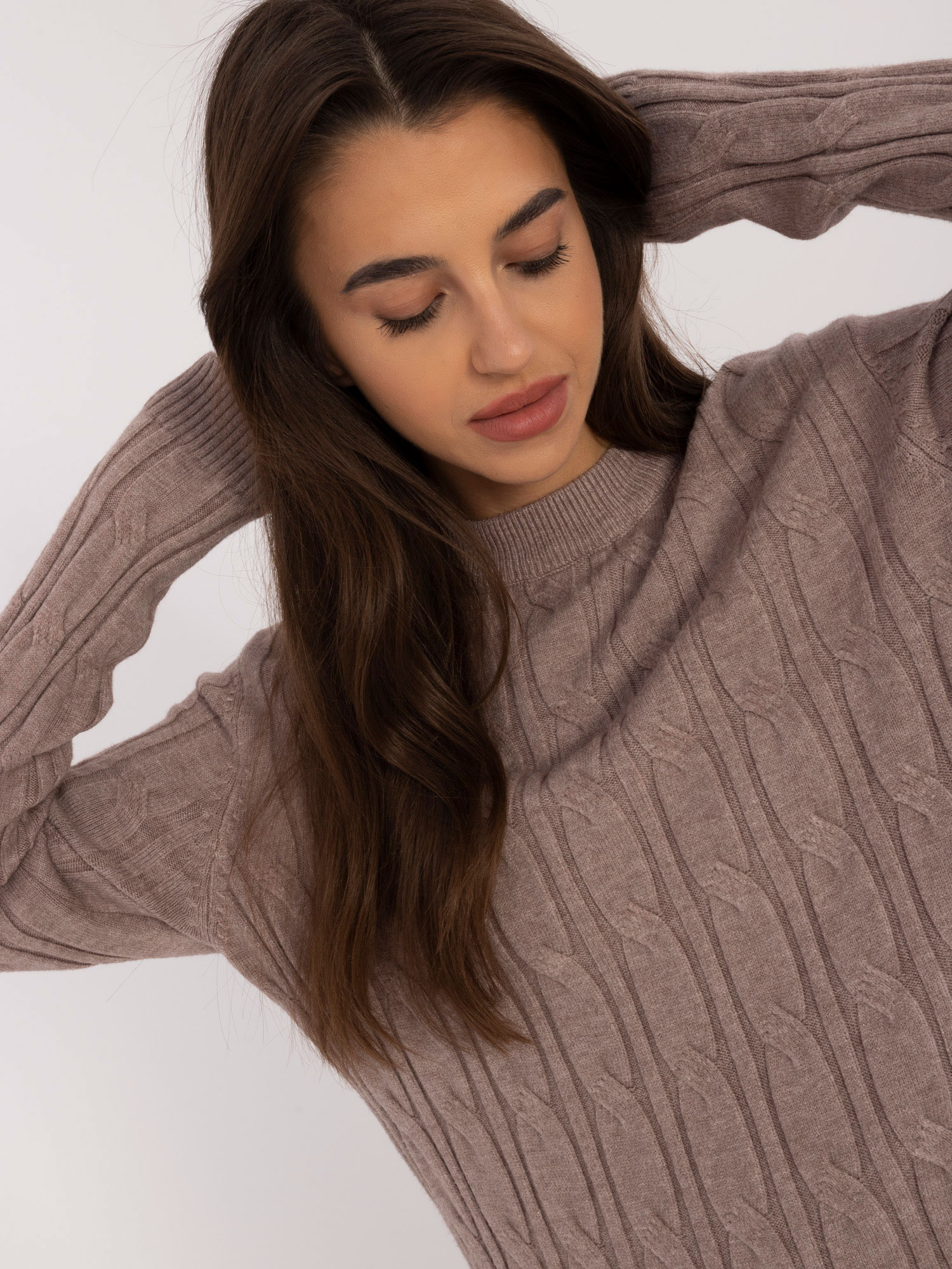 Sweter ciemny bezowy