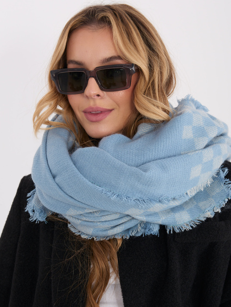 Jasnoniebiesko-ecru damski szal z frędzlami