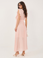 Pfirsichfarbiges langes Kleid mit plissiertem Saum RUE PARIS.
