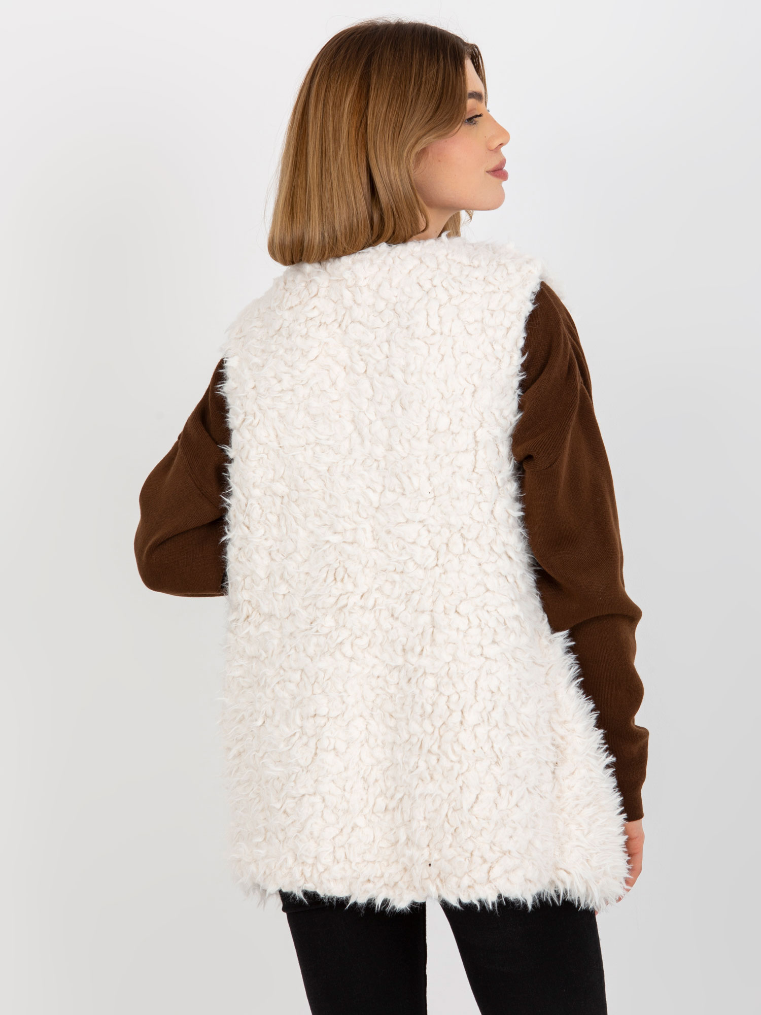 Ecru fur vest with pockets Hallie wholesale.