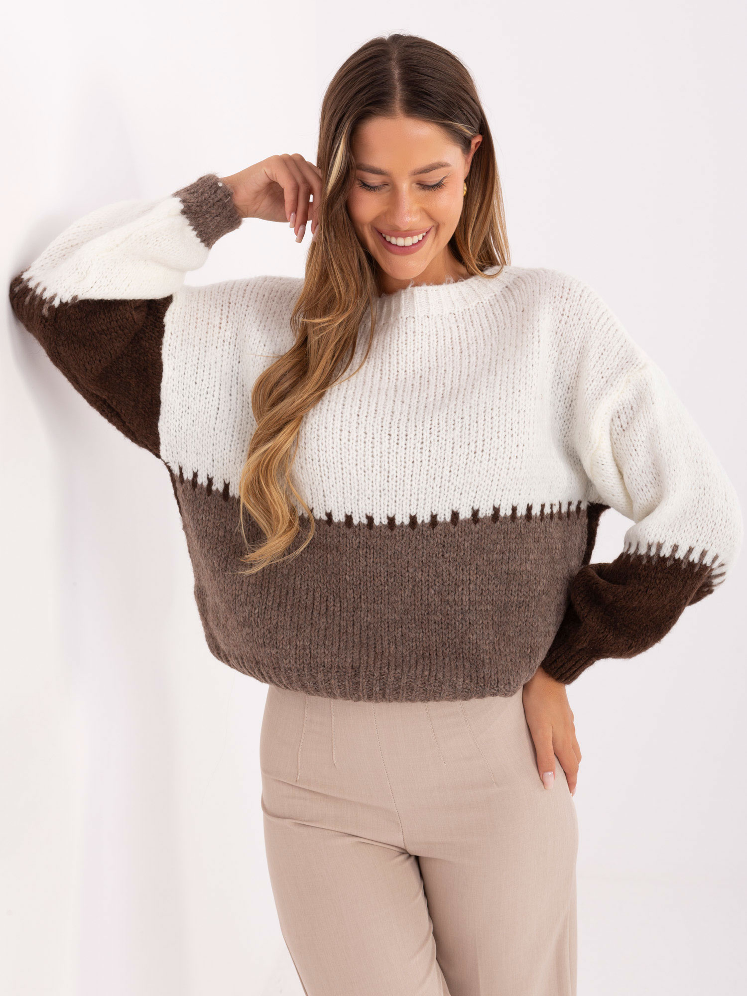 Sweter brązowy