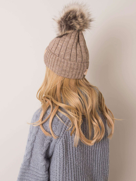 Ciemnobeżowa czapka zimowa RUE PARIS