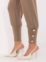 Ciemnobeżowe zwężane spodnie dresowe z paskiem