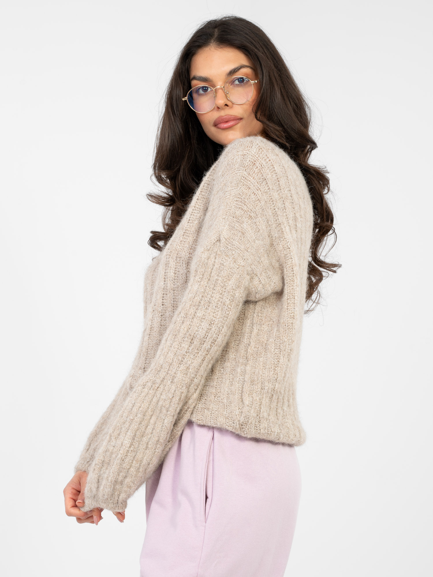 Sweter ciemny bezowy