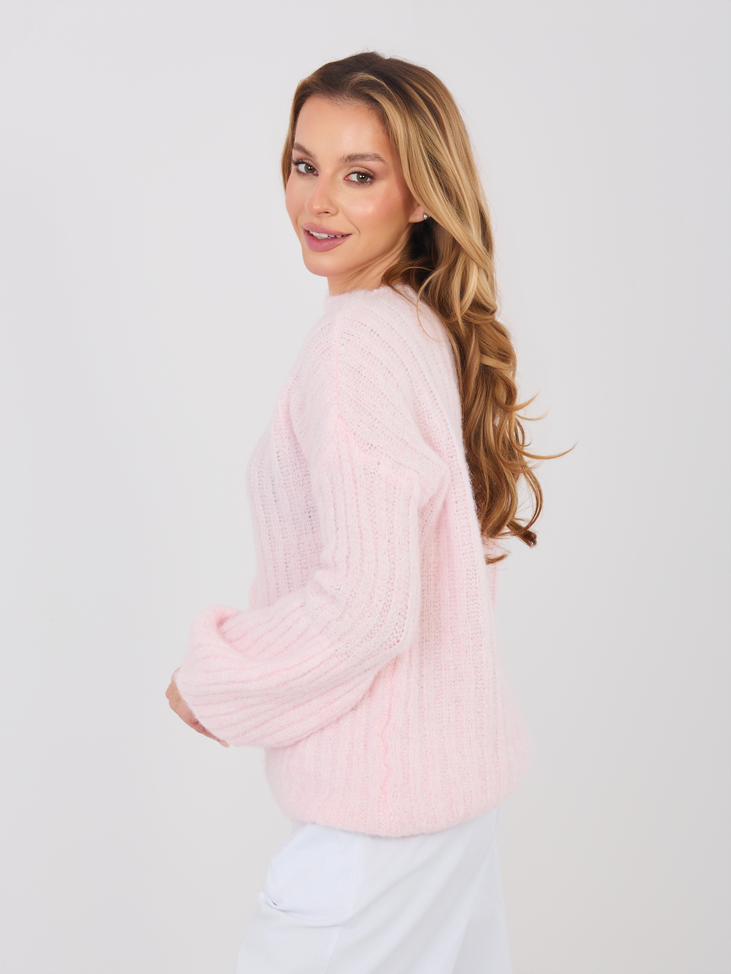 Sweter jasny różowy