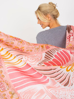 Hurt Jasnoróżowa bawełniana chusta w kolorowe wzory 