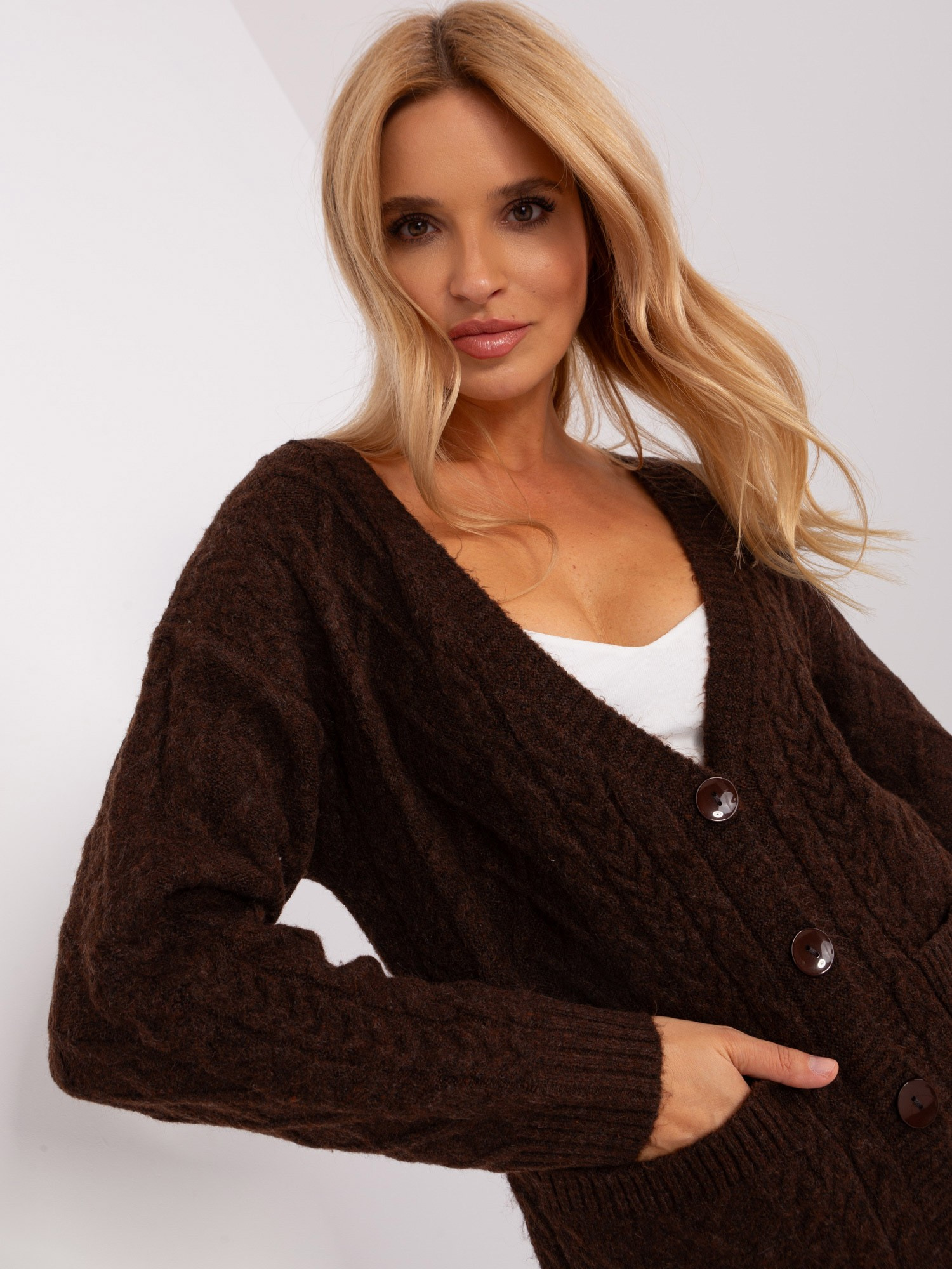 Ciemnobrązowy dzianinowy sweter rozpinany