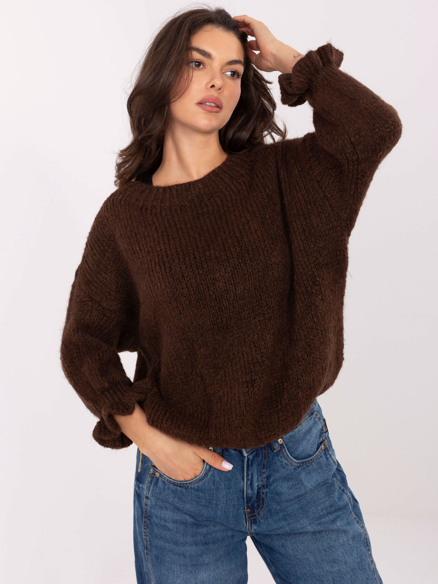 Sweter ciemny brązowy