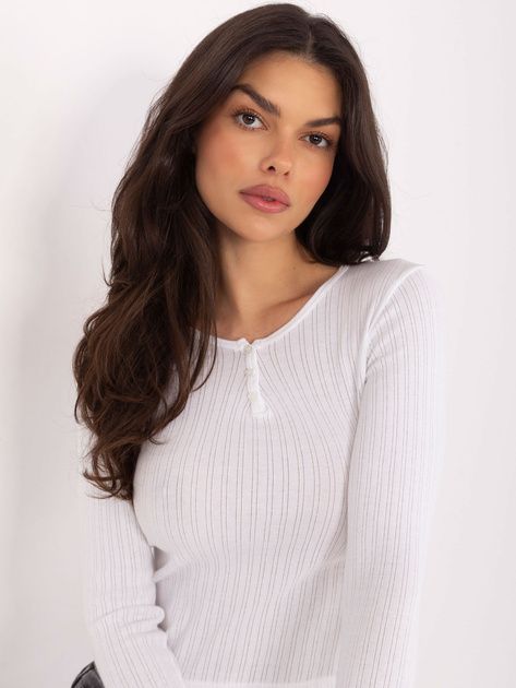 Ecru damska bluzka basic w ażurowy wzór