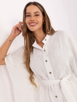 Biały komplet z koszulą o kroju kimono