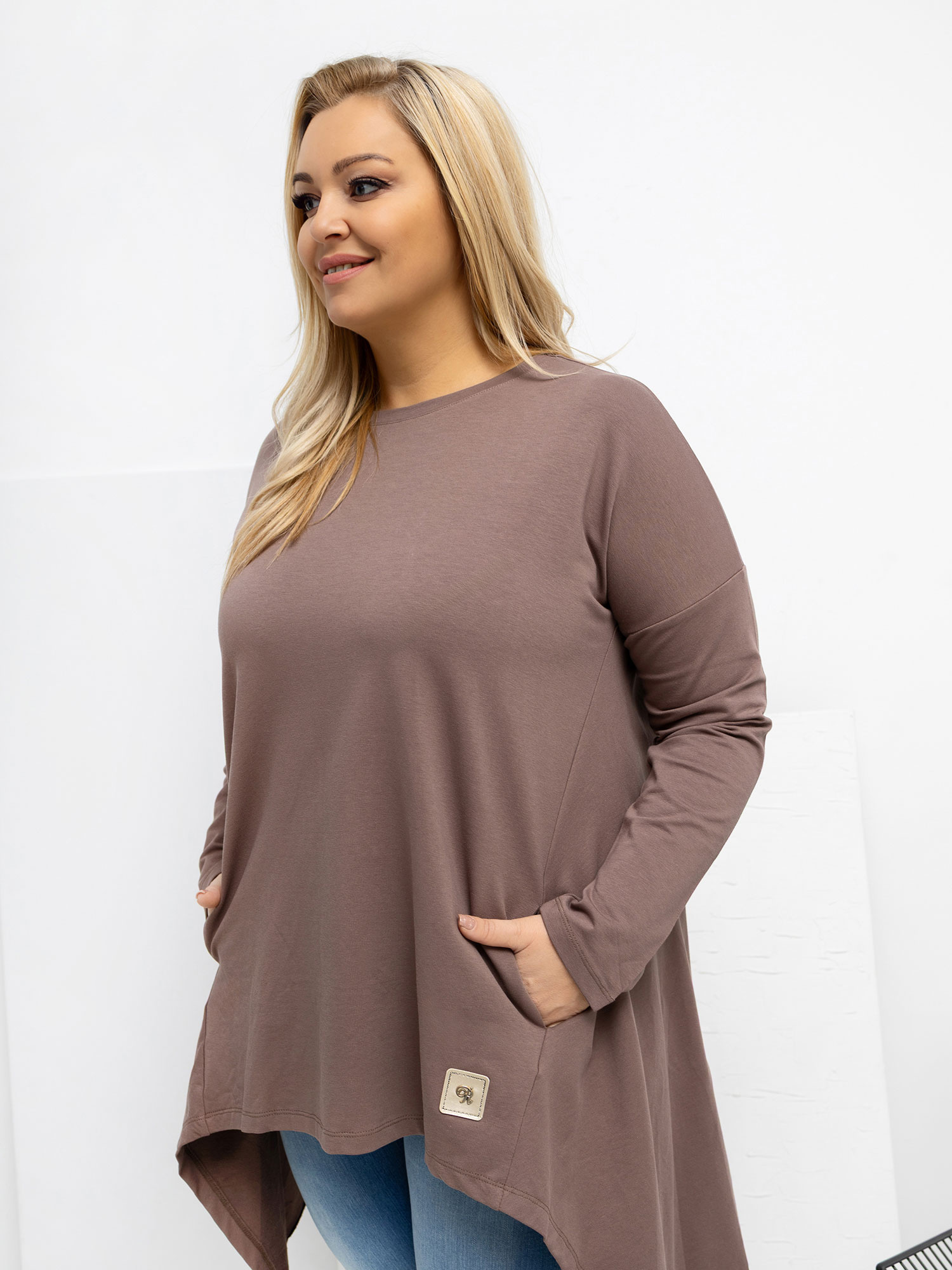 Světle hnědá tunika plus size z bavlny.