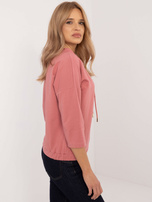 Hurt Brudnoróżowa bawełniana bluzka z nadrukiem