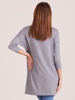 Szara tunika o luźnym kroju z kieszenią