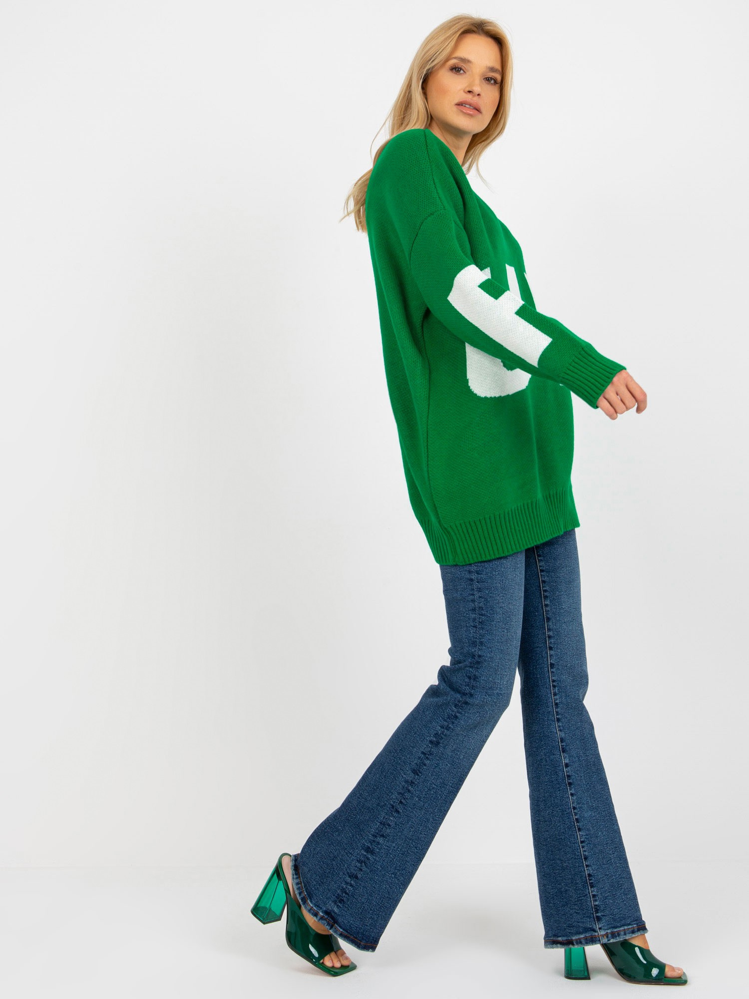 Zielony damski sweter oversize z napisem RUE PARIS