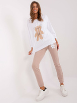 Hurt Ecru-beżowy damski komplet dresowy z aplikacją