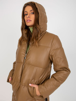 Hurt Camelowa zimowa kurtka z ekoskóry z pikowaniem 