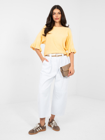 Białe jeansy z materiałowym paskiem RUE PARIS 