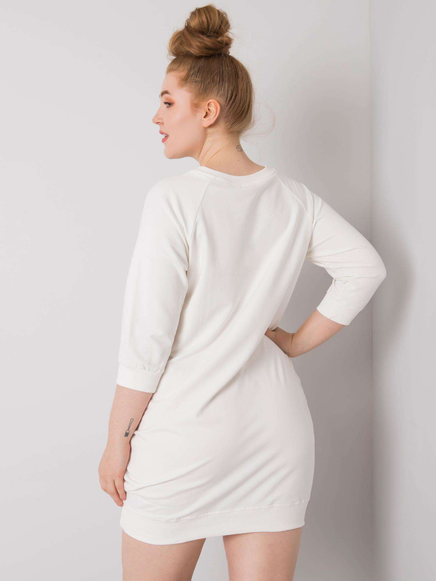 Ecru bawełniana sukienka plus size Karissa