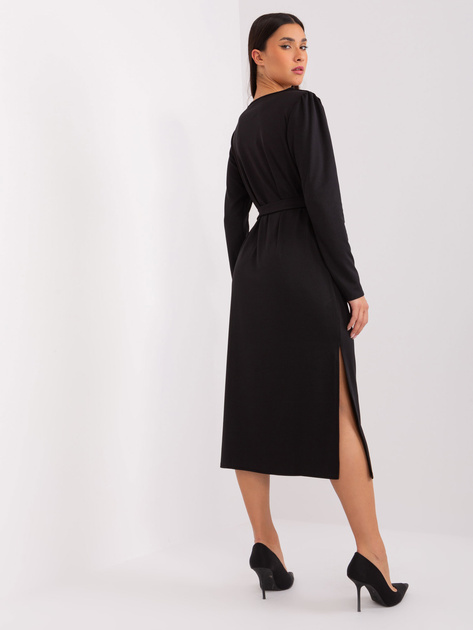 Hurtownia Czarna sukienka koktajlowa z rozcięciami