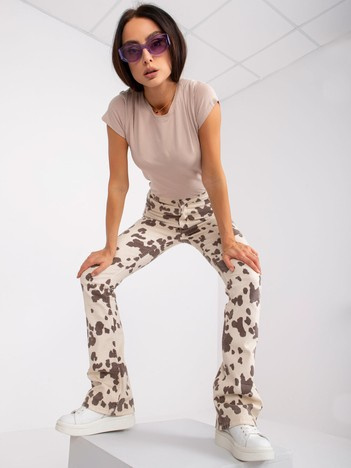 Beżowy t-shirt basic Peachy