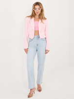 Jasnoróżowa krótka marynarka o kroju balloon