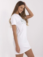 Weißes T-Shirt-Kleid aus Baumwolle von SUBLEVEL.
