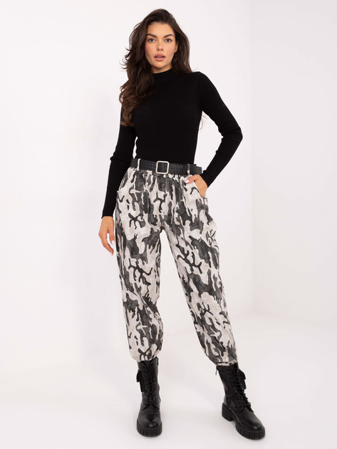 Jasnobeżowe spodnie moro bez zapięcia