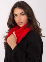 Czerwony przyjemny w dotyku komin