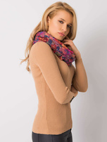 Brudnoróżowa chusta w kwiatowy wzór