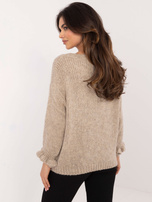 Hurt Beżowy sweter oversize z falbankami przy rękawach