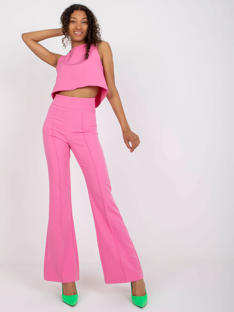 Różowy dwuczęściowy komplet elegancki z krótkim topem