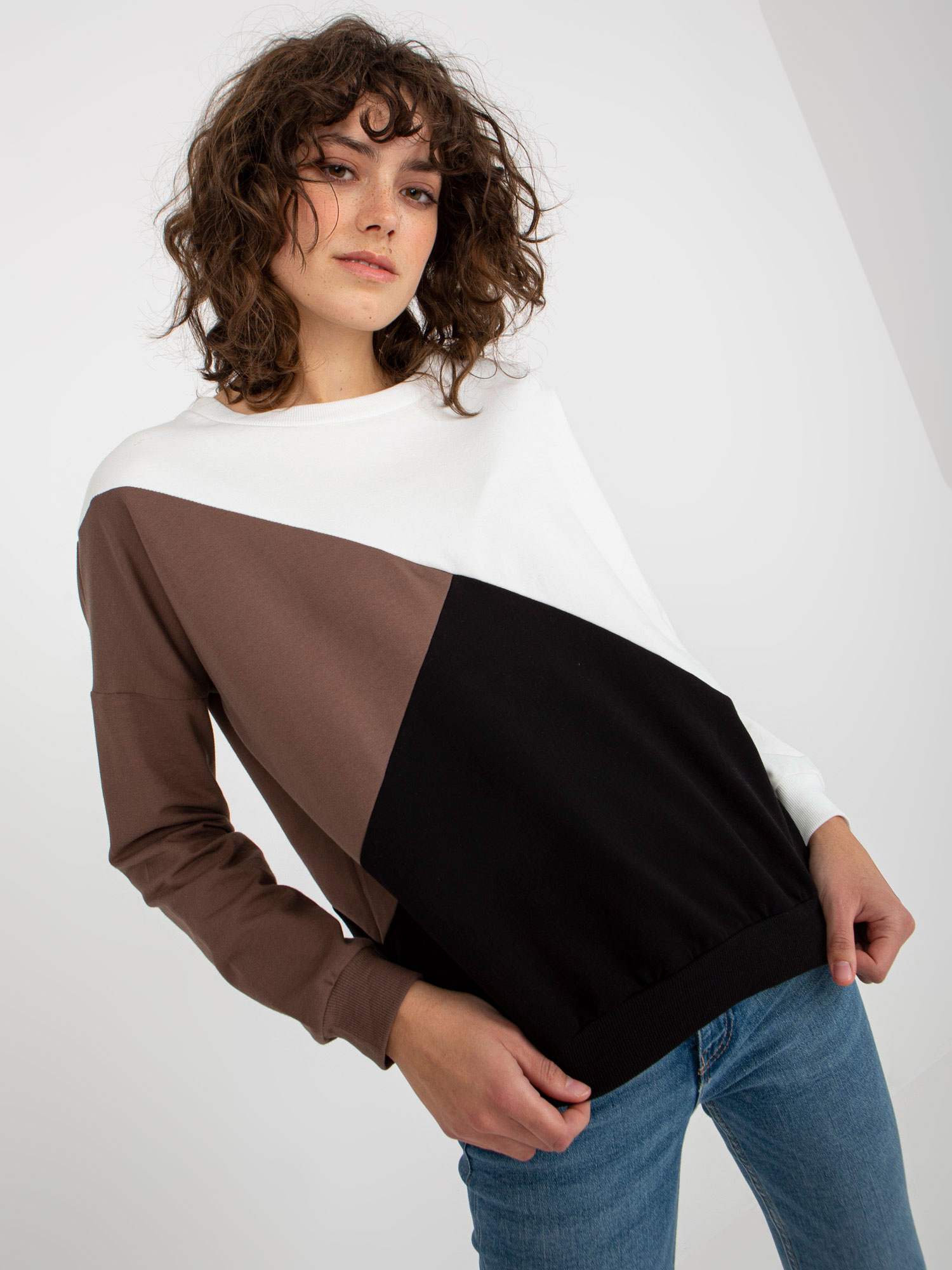 Biało-czarna bawełniana bluza basic bez kaptura