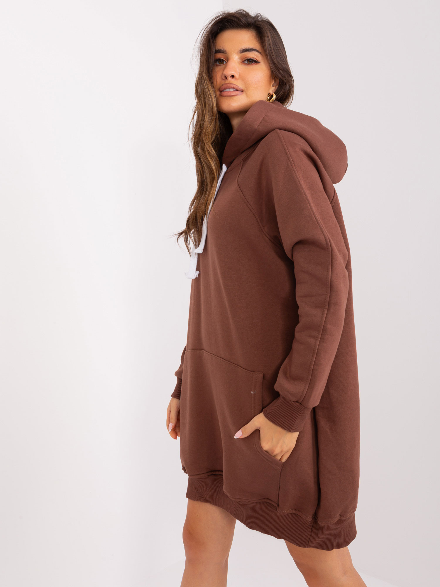 Hurt Brązowa dresowa bluza basic z kapturem  