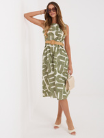 Zielona letnia sukienka z kieszeniami 