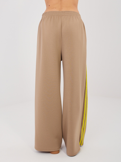 Ciemnobeżowy komplet z miękkiego materiału RUE PARIS