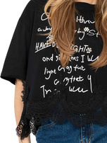 Czarna krótka bluzka z napisami