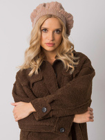 Ciemnobeżowa czapka damska z aplikacją