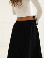 Czarne sztruksowe spodnie bez zapięcia 