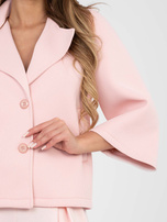 Pastelowy różowy przejściowy płaszcz z piankowego materiału